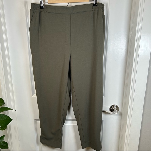Anthropologie Olive Green Pull-On Cropped Trousers Women’s Size Large - Picture 1 of 10